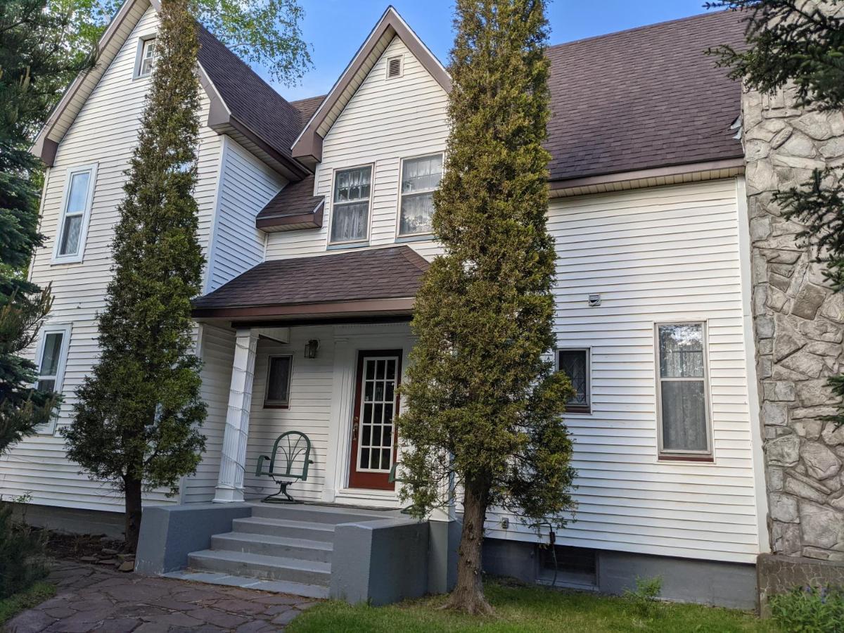 Hill Road Manor Bed & Breakfast Grand Falls - Windsor Eksteriør bilde