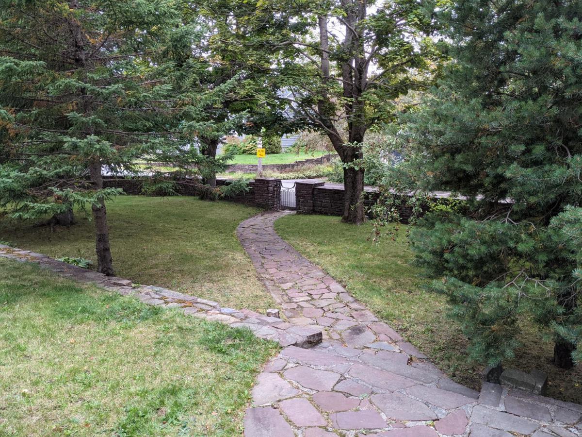 Hill Road Manor Bed & Breakfast Grand Falls - Windsor Eksteriør bilde